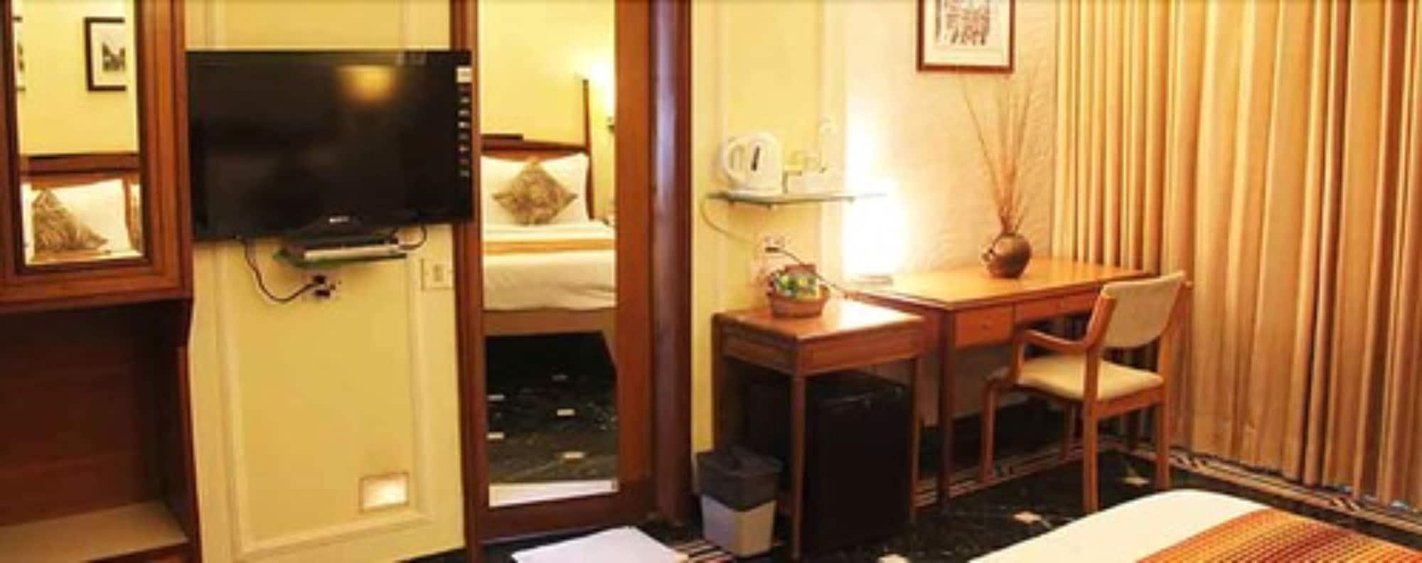Hiltop Hotel Bombaj Zewnętrze zdjęcie