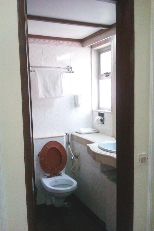 Hiltop Hotel Bombaj Zewnętrze zdjęcie